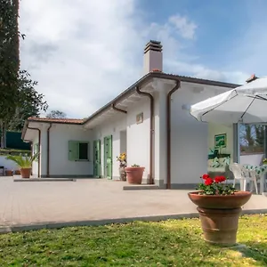 https://green-woody-home.it-romehotels.com